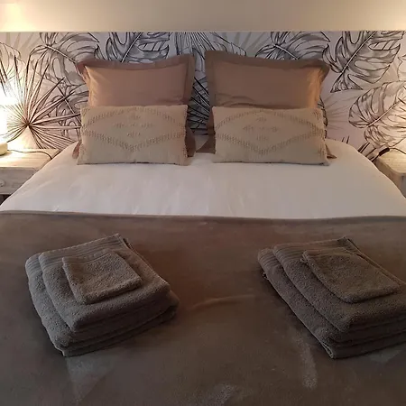 Dom wakacyjny Le Palmier Des Rochers Saint-Léonard